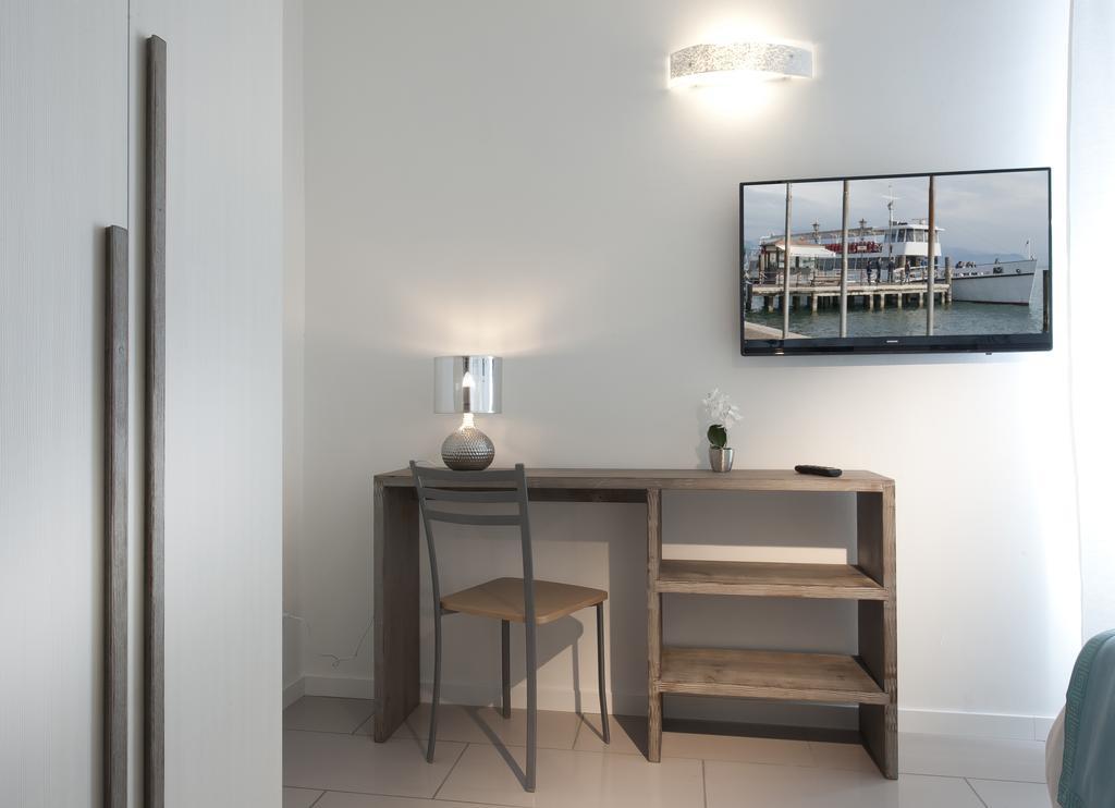 Le Suites - Di Fronte Ospedale Sacro Cuore เนกรา ภายนอก รูปภาพ